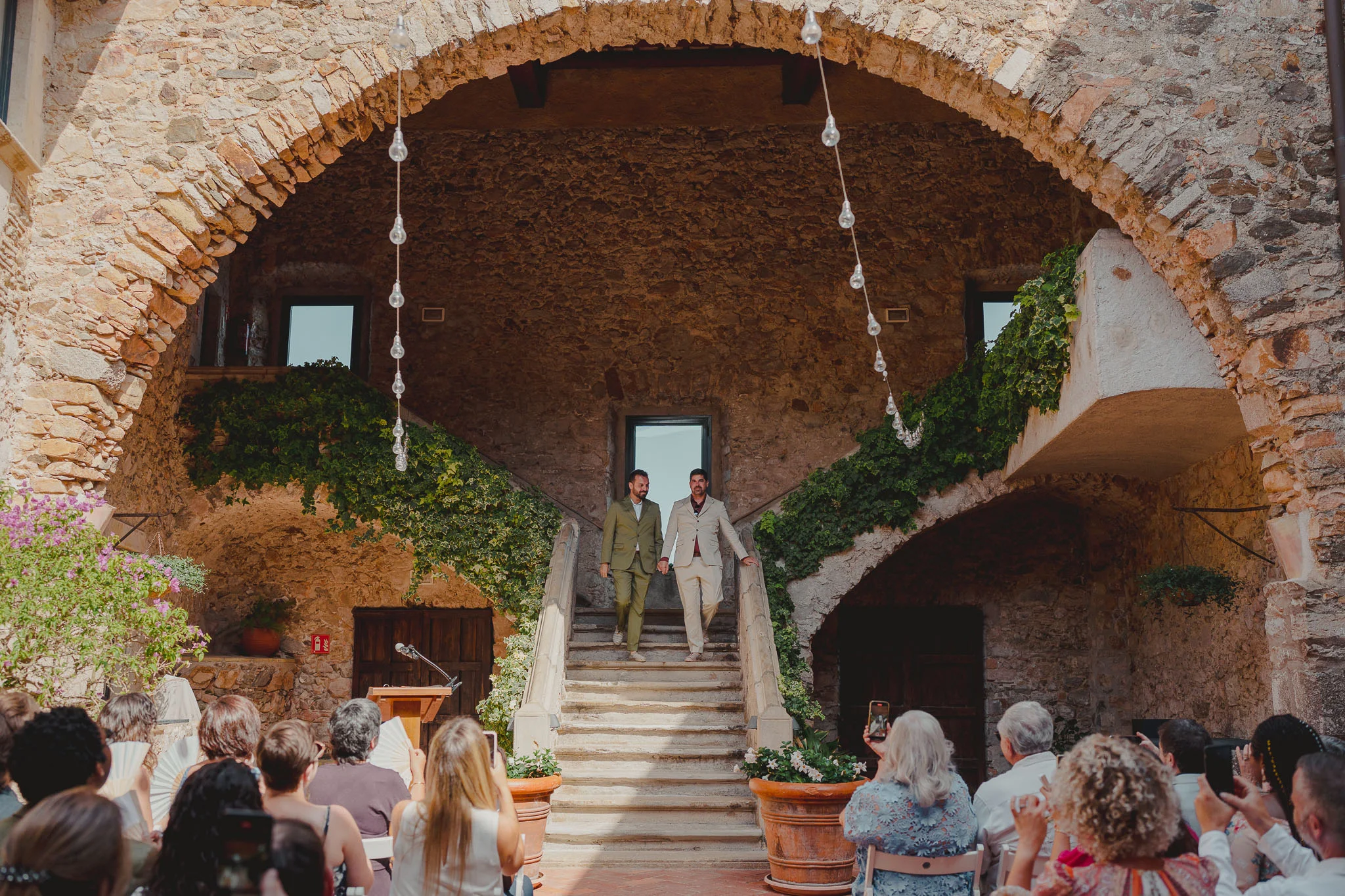 Àlex Tremps- Original Couple Weddings - Nice Photography, engagement sessions, in Catalonia reportatge de casament-bodas