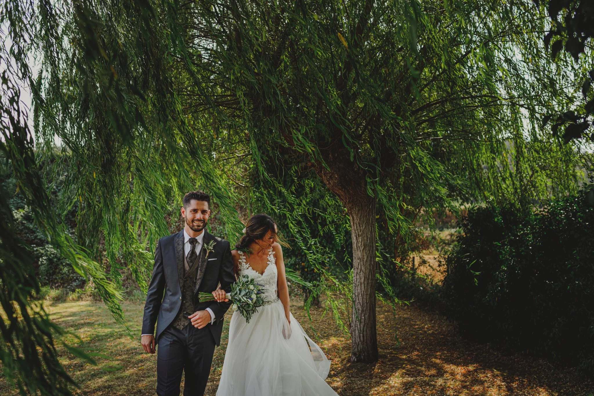 weddings in Girona and Costa Brava. Original couples photography