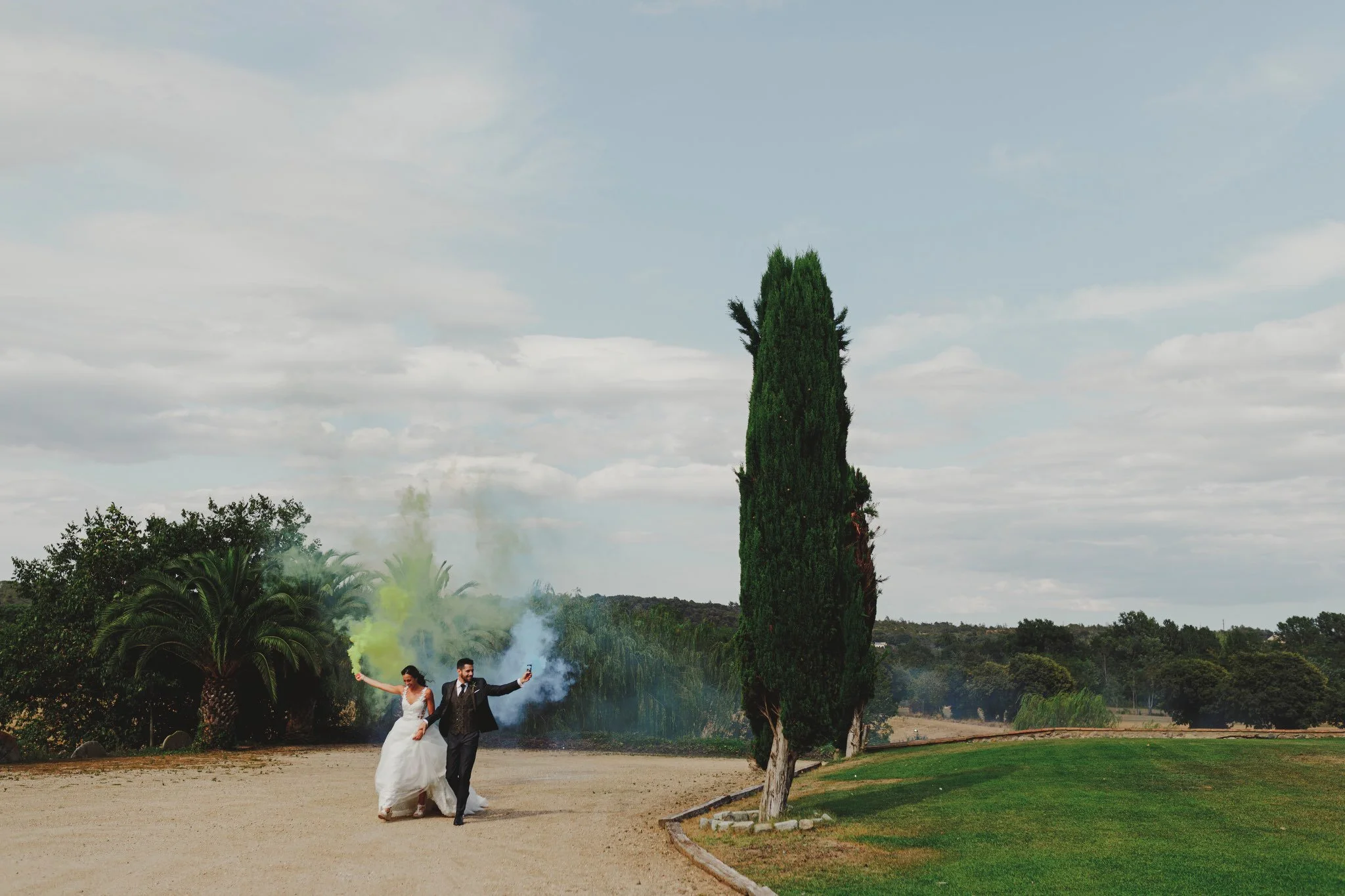 weddings in Girona and Costa Brava. Original couples photography